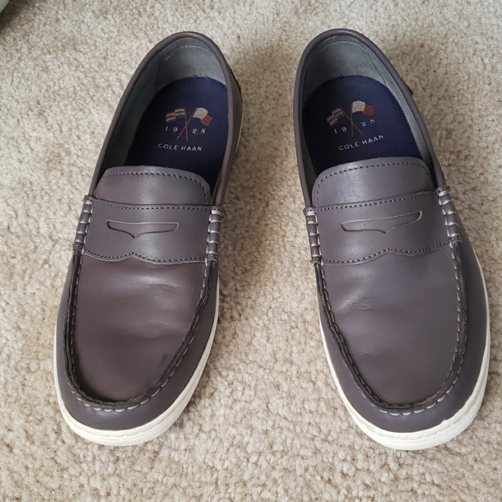 COLE HAAN SHOE